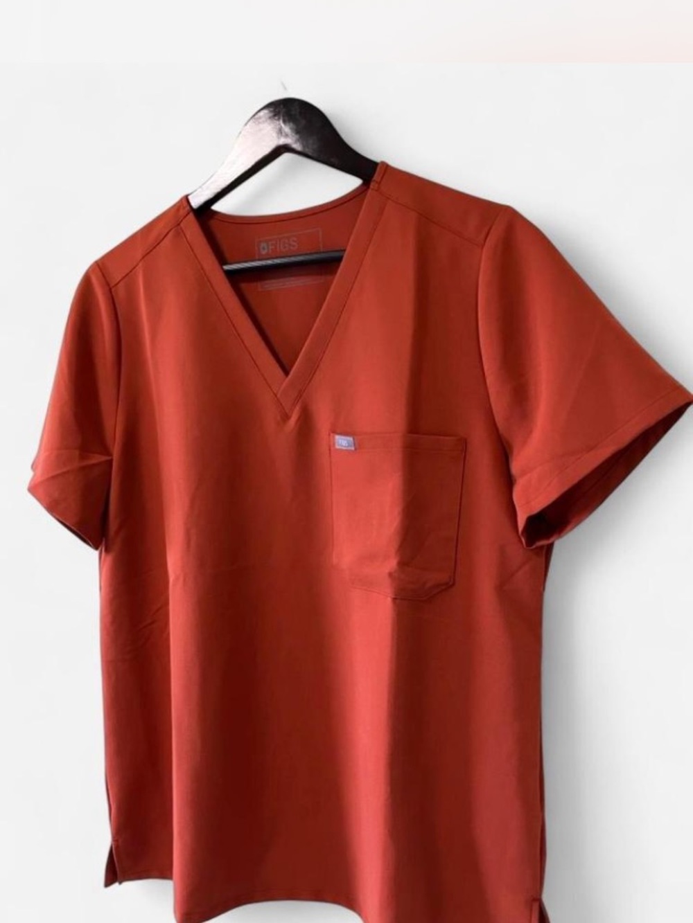 FIGS Catarina scrub top V-Neck Top in Terracotta Women’s Size Large - Picture 5 of 8